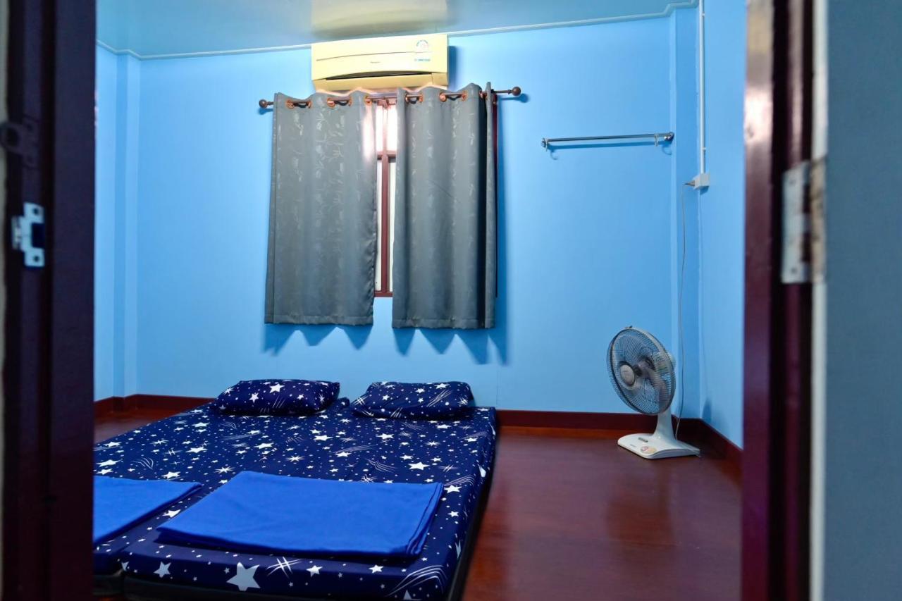 Rub Lom Chom Klong Homestay チュンポーン エクステリア 写真