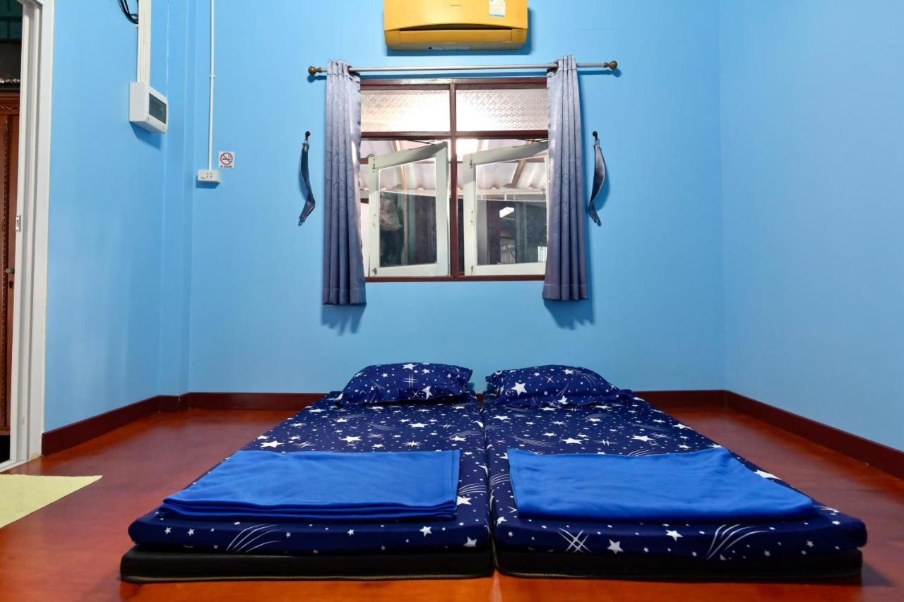 Rub Lom Chom Klong Homestay チュンポーン エクステリア 写真