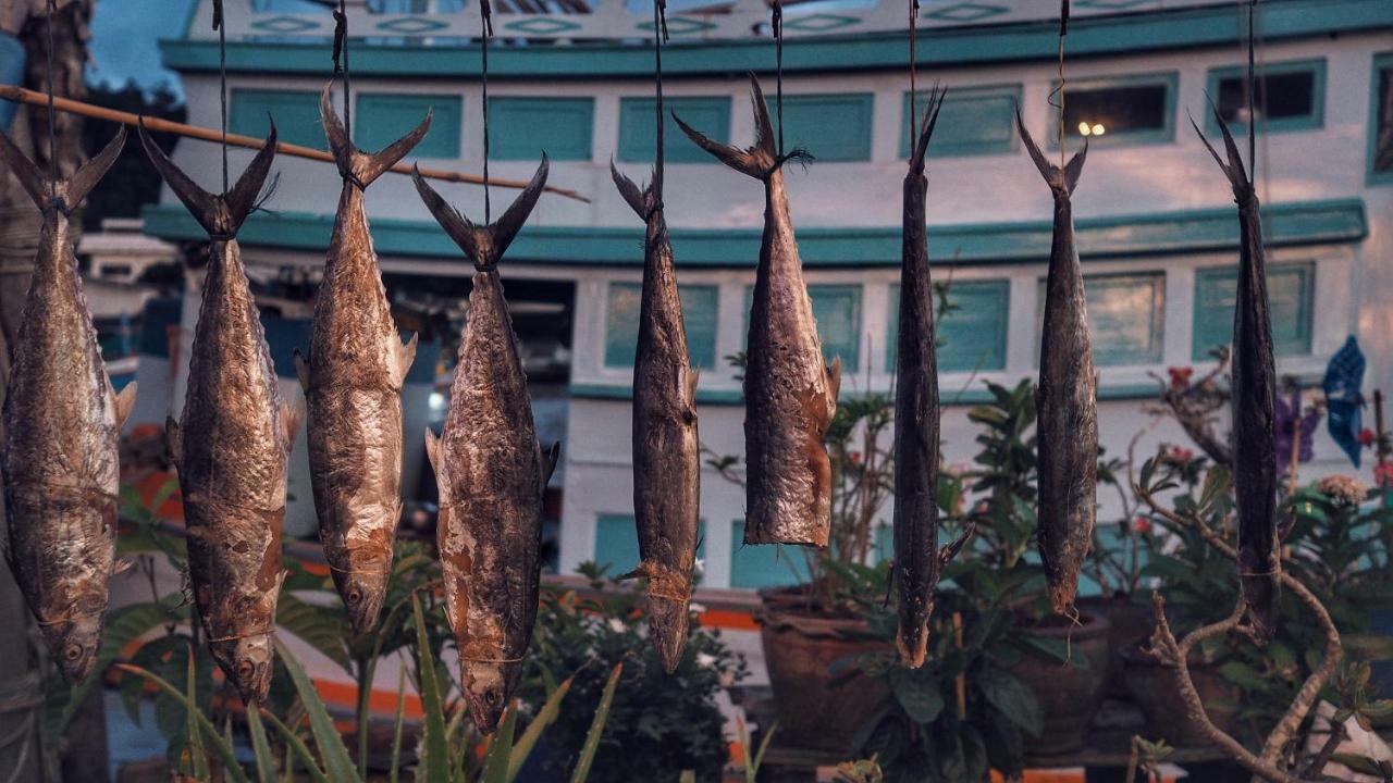 Rub Lom Chom Klong Homestay チュンポーン エクステリア 写真